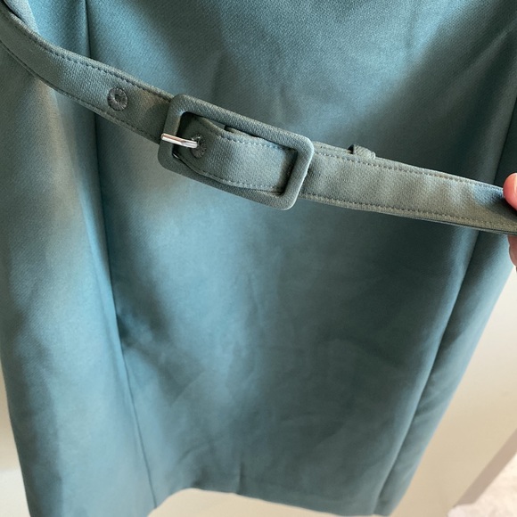 H&M Dress with Belt - Picture 5 of 6